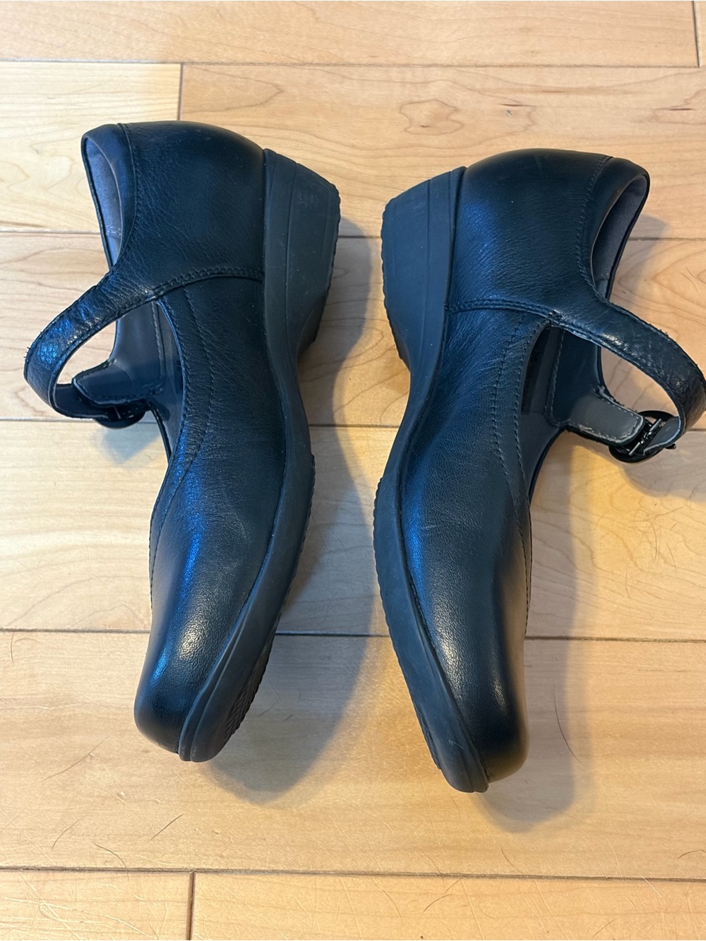 Dansko Fawna Black Leather Mary Jane Comfort Clogs size 36 - Picture 4 of 9
